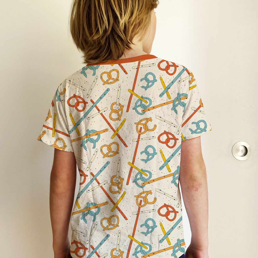 christine-eberhardt-pattern-design-tee-shirt-kids-boy-travel-fun-vacation-pretzels-summer